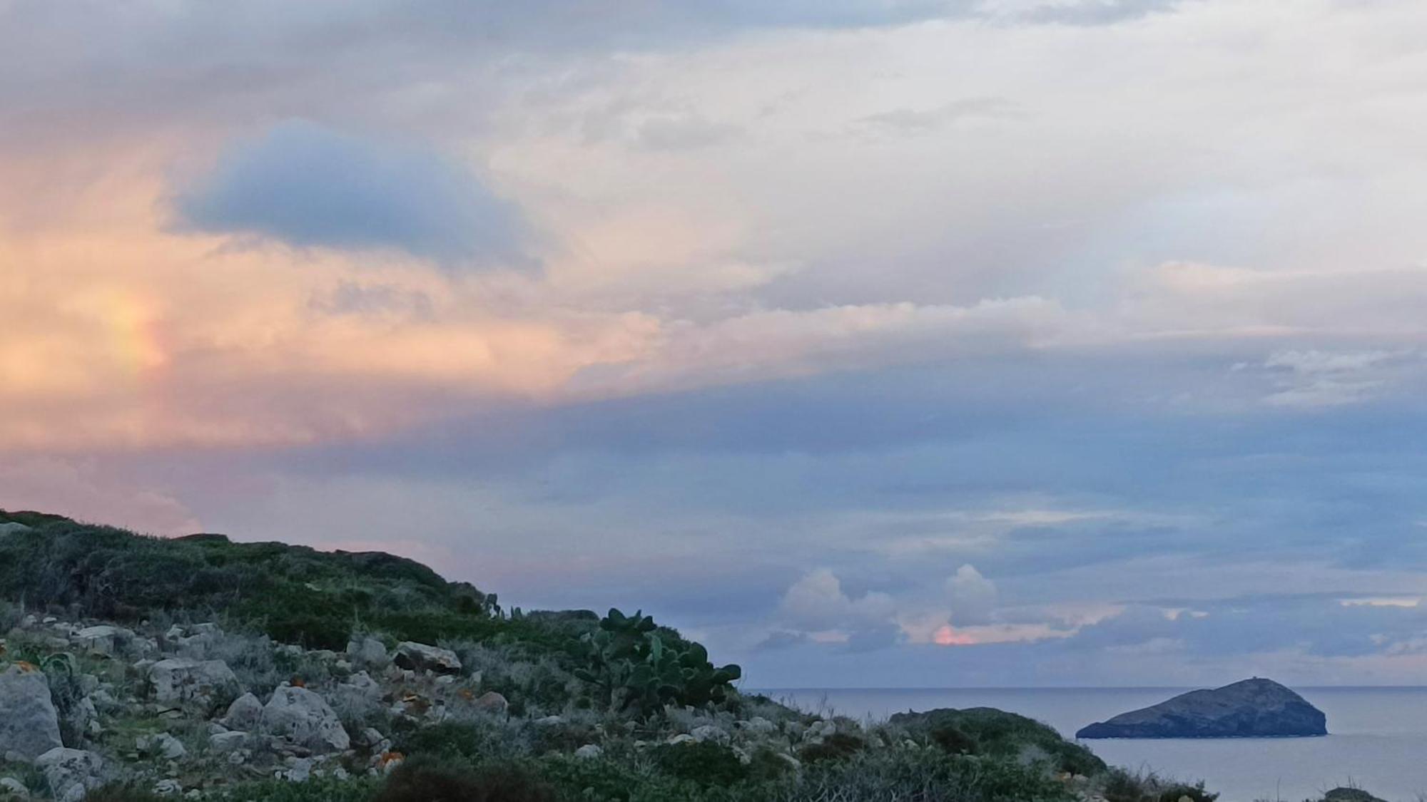 Agriturismo Glamping Erbe Matte SantʼAntìoco Exterior foto